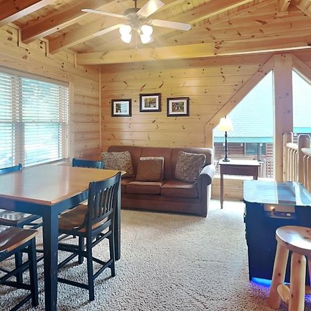 Апартаменты Misty Mountain Hideaway Пиджен-Фордж Экстерьер фото