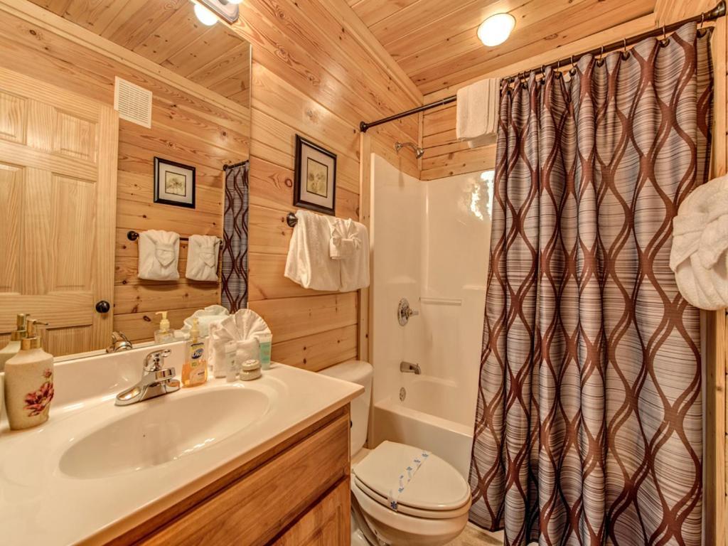 Апартаменты Misty Mountain Hideaway Пиджен-Фордж Экстерьер фото