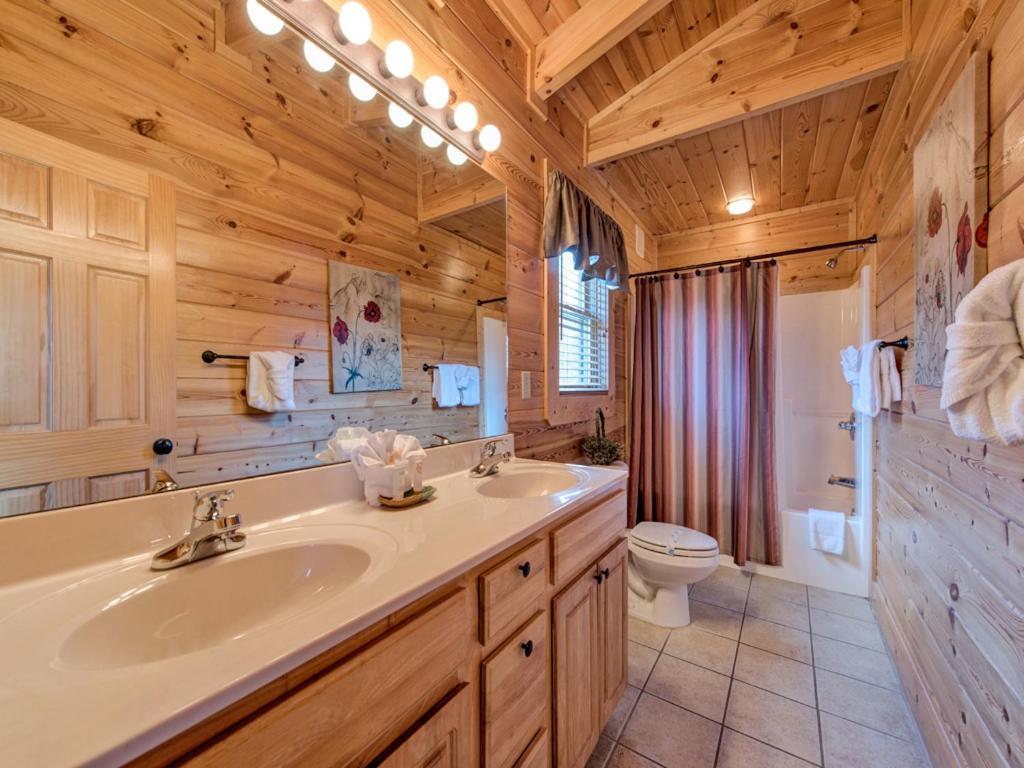 Апартаменты Misty Mountain Hideaway Пиджен-Фордж Экстерьер фото