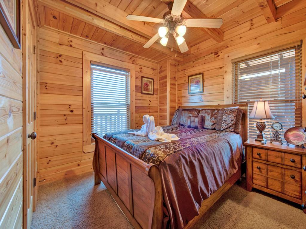 Апартаменты Misty Mountain Hideaway Пиджен-Фордж Экстерьер фото